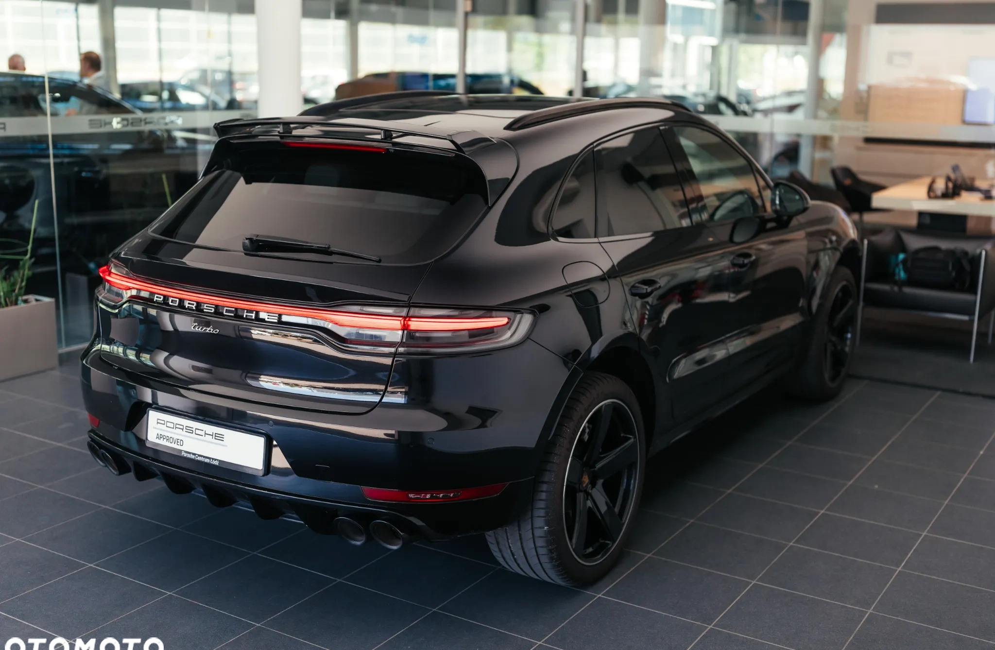 Porsche Macan cena 349900 przebieg: 46200, rok produkcji 2019 z Dąbie małe 562